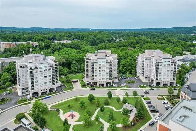 Additional property image - 3000 CREEKSIDE Dr Unit 807