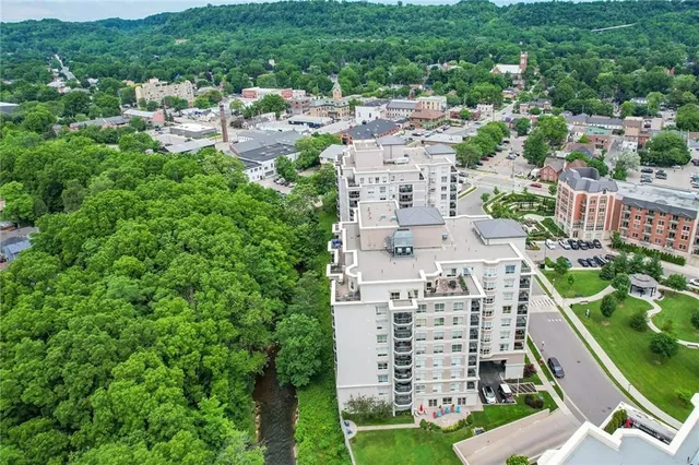 Additional property image - 3000 CREEKSIDE Dr Unit 807