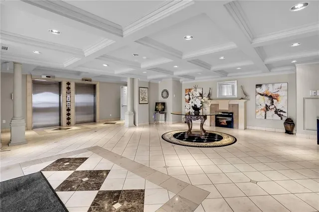 Additional property image - 3000 CREEKSIDE Dr Unit 807