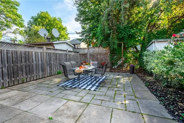 Additional property image - 170 RAY St