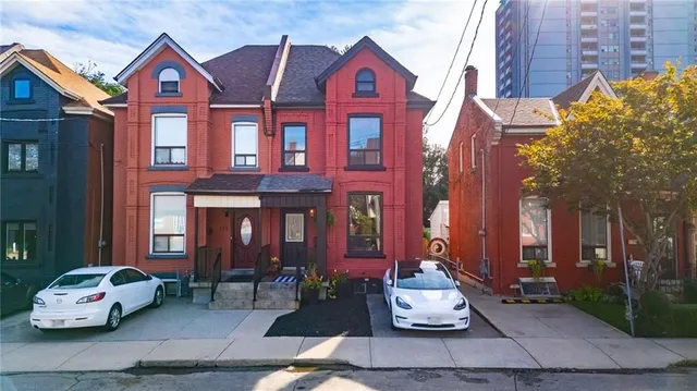 Additional property image - 170 RAY St
