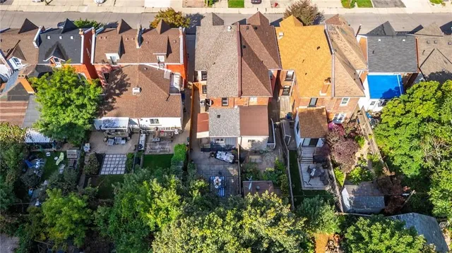 Additional property image - 170 RAY St