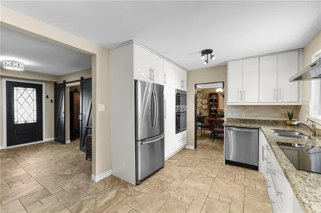 Additional property image - 711 RIDGE Rd