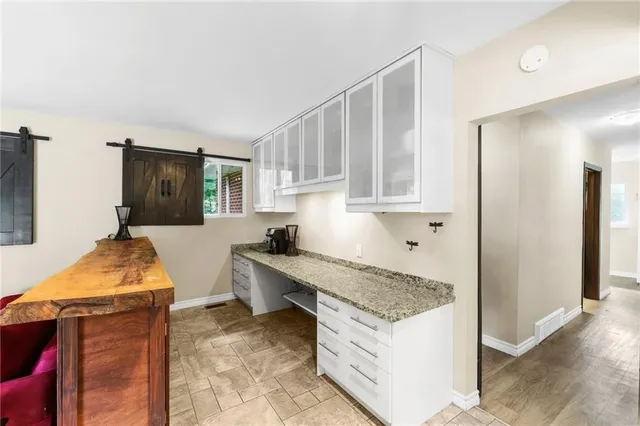 Additional property image - 711 RIDGE Rd