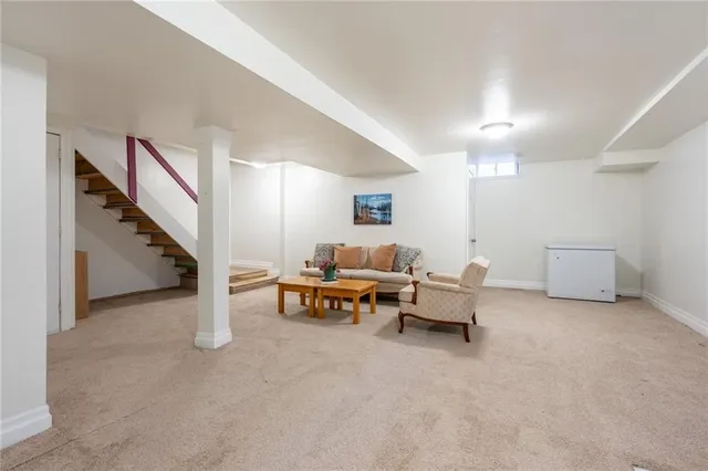 Additional property image - 117 LAURENDALE Ave