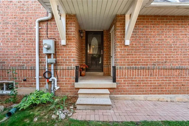 Additional property image - 117 LAURENDALE Ave