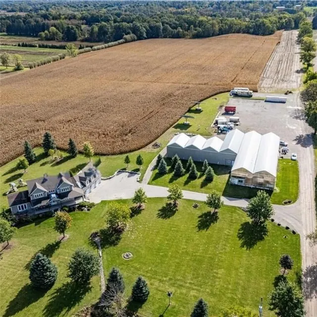 Additional property image - 208 6TH CONCESSION RD