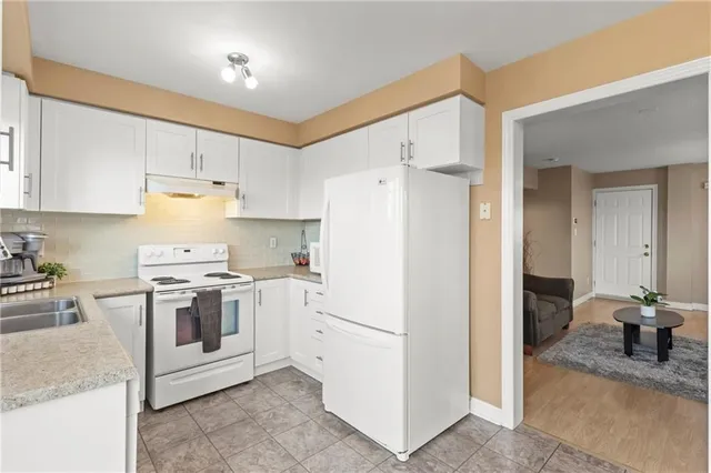 Additional property image - 20 SLATER Crt