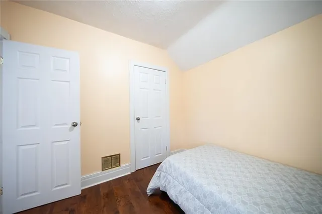 Additional property image - 125 CAVELL Ave