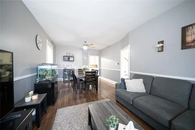 Additional property image - 125 CAVELL Ave