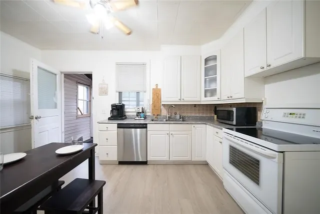 Additional property image - 125 CAVELL Ave