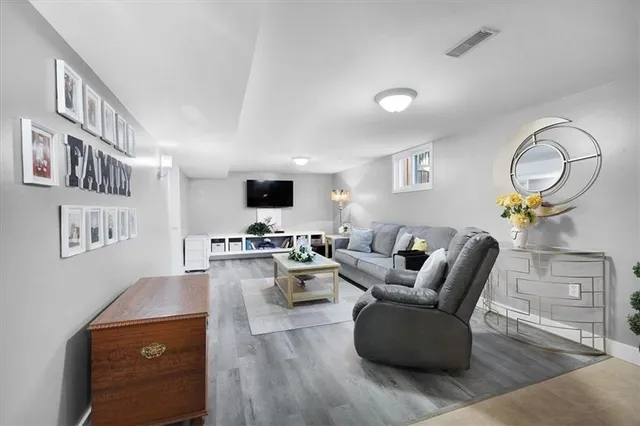 Additional property image - 3 BYWOOD Cres