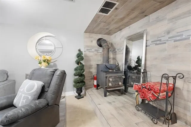 Additional property image - 3 BYWOOD Cres