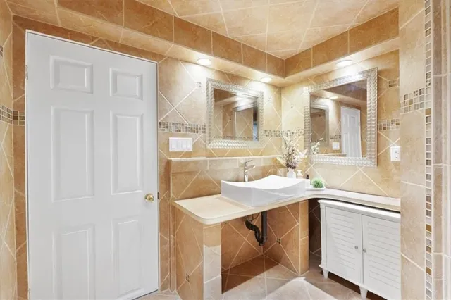 Additional property image - 3 BYWOOD Cres