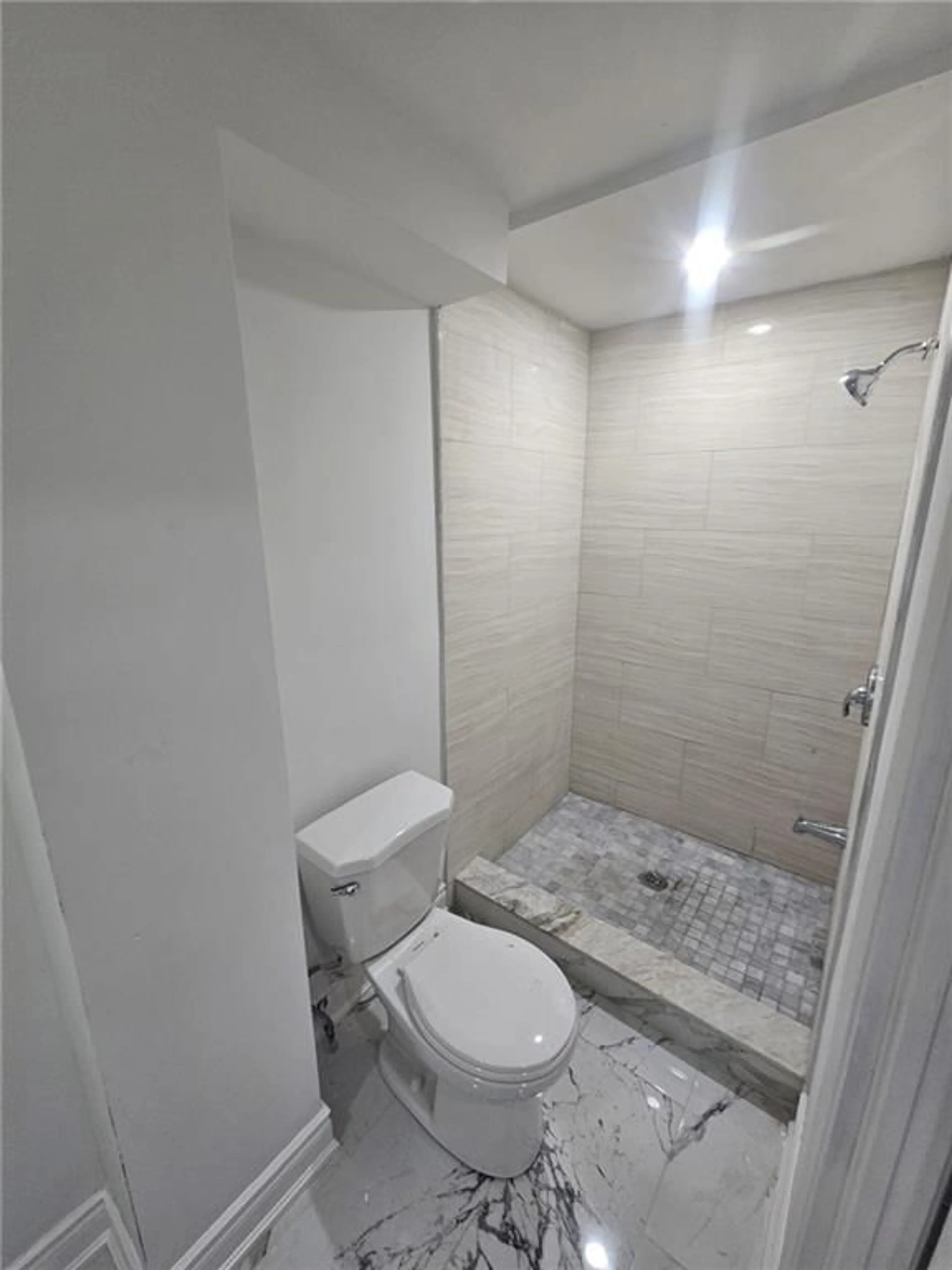 Bathroom, not visible floor for 890 LIMERIDGE Rd #45, Hamilton Ontario L8W 1N8