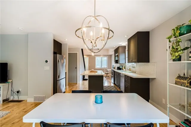 Additional property image - 125 BREADALBANE St