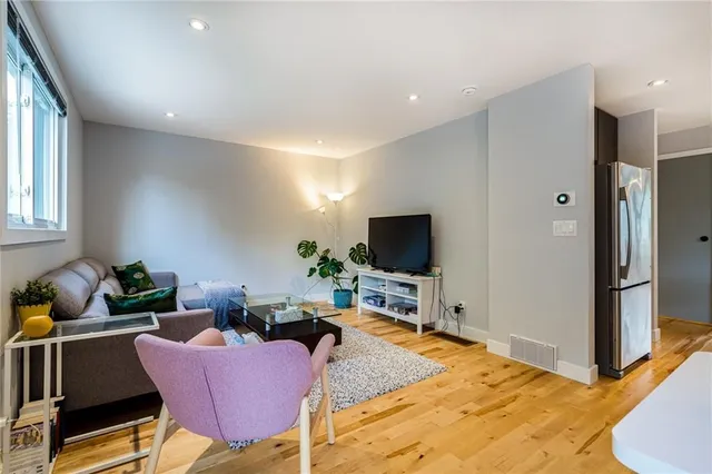 Additional property image - 125 BREADALBANE St