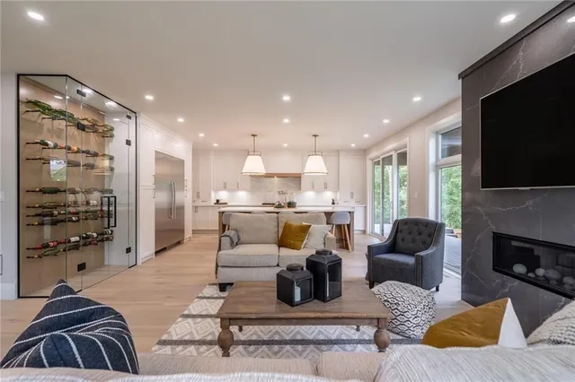 Additional property image - 262 ROBINA Rd