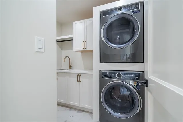 Additional property image - 262 ROBINA Rd
