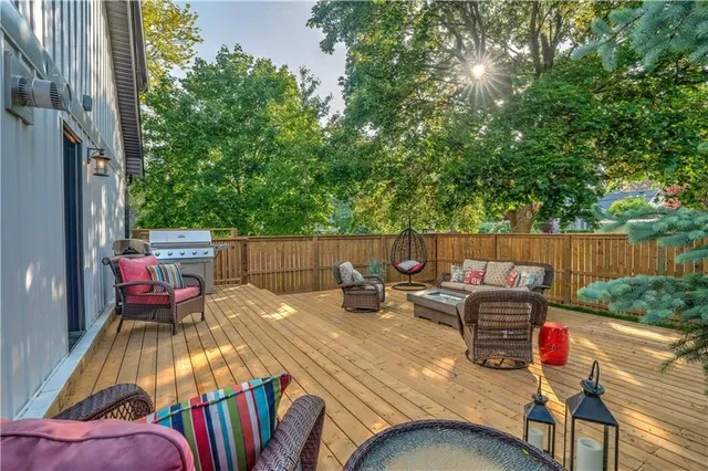 Additional property image - 939 TEAL Dr
