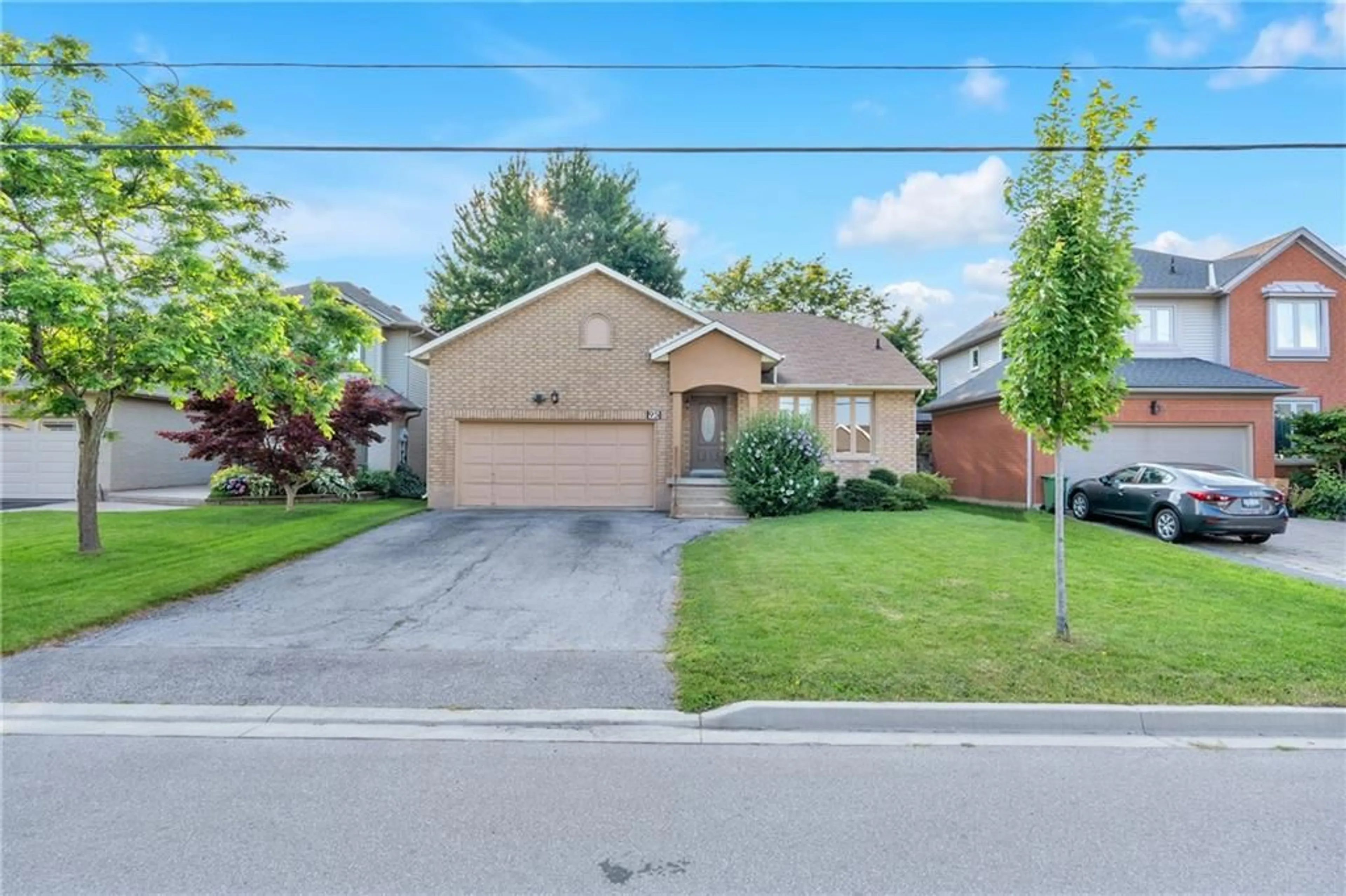 Frontside or backside of a home for 95 FIRST Rd, Stoney Creek Ontario L8J 2S4