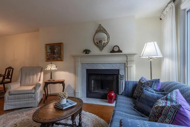 Additional property image - 30 OSLER Dr Unit 6