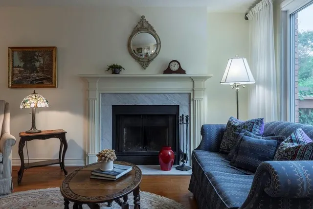 Additional property image - 30 OSLER Dr Unit 6