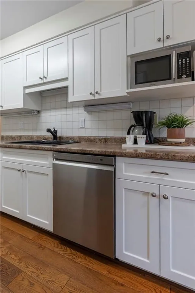 Additional property image - 30 OSLER Dr Unit 6