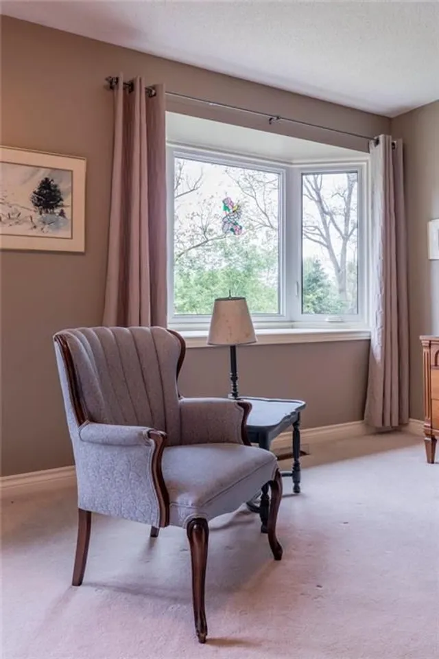 Additional property image - 30 OSLER Dr Unit 6