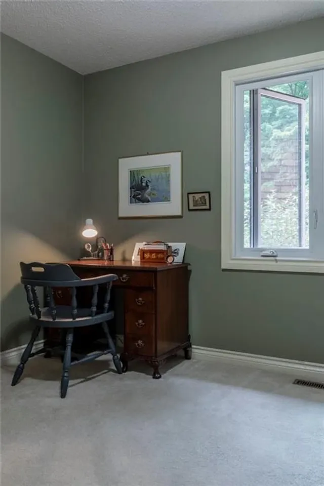 Additional property image - 30 OSLER Dr Unit 6