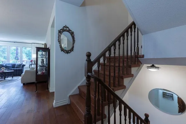 Additional property image - 30 OSLER Dr Unit 6