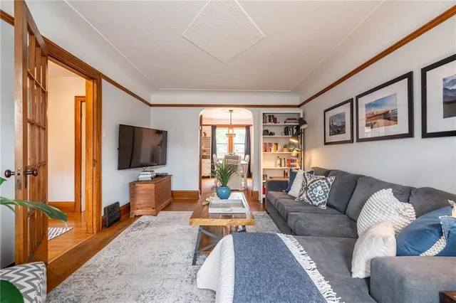 Additional property image - 305 WEXFORD Ave