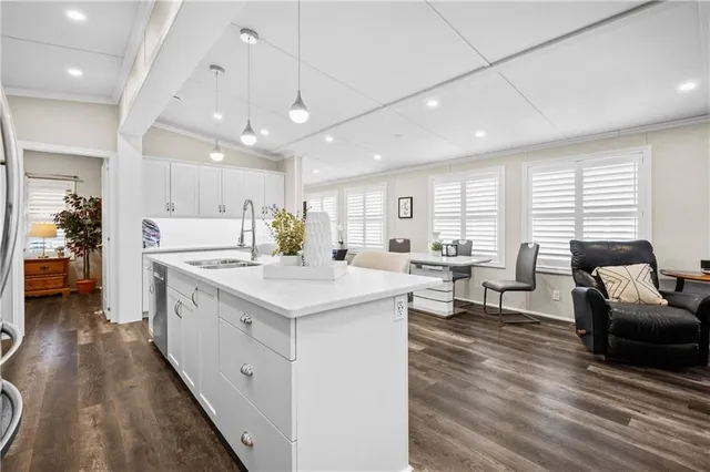 Additional property image - 4449 MILBUROUGH Line Unit 8 Poplar St