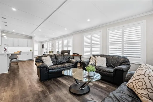 Additional property image - 4449 MILBUROUGH Line Unit 8 Poplar St