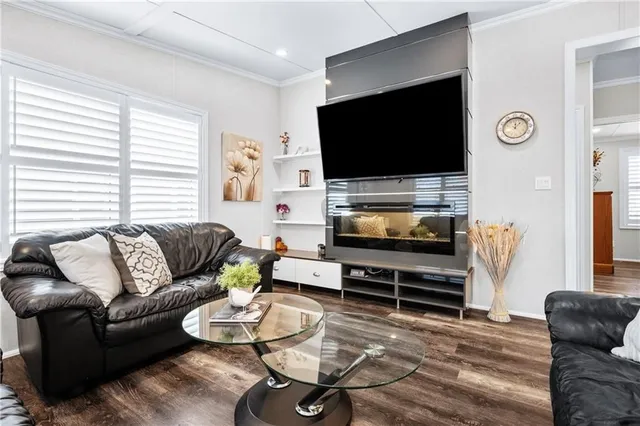 Additional property image - 4449 MILBUROUGH Line Unit 8 Poplar St