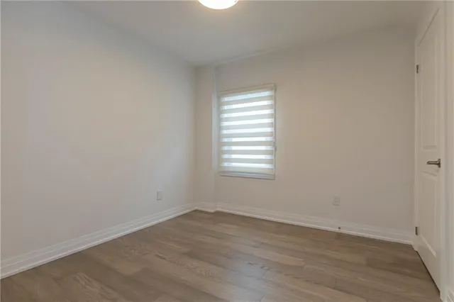 Additional property image - 564 ABERDEEN Ave