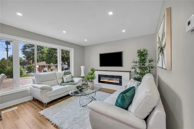 Additional property image - 66 HOWE Ave