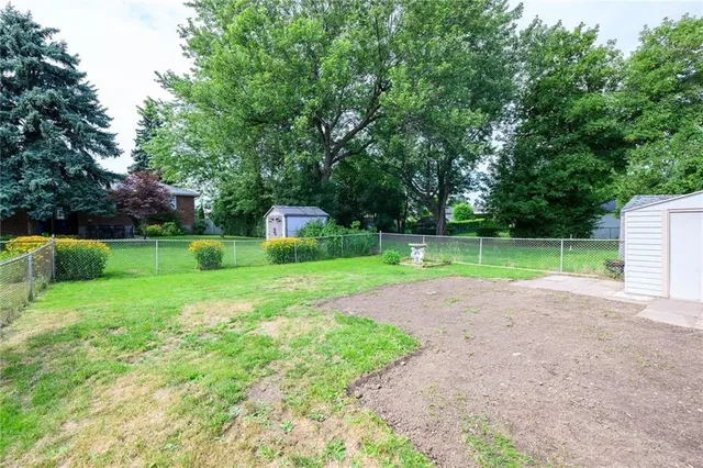 Additional property image - 66 HOWE Ave