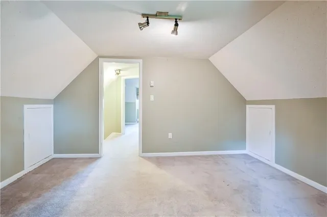 Additional property image - 2114 CAROLINE St