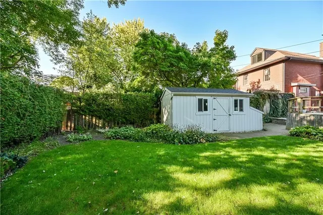 Additional property image - 2114 CAROLINE St