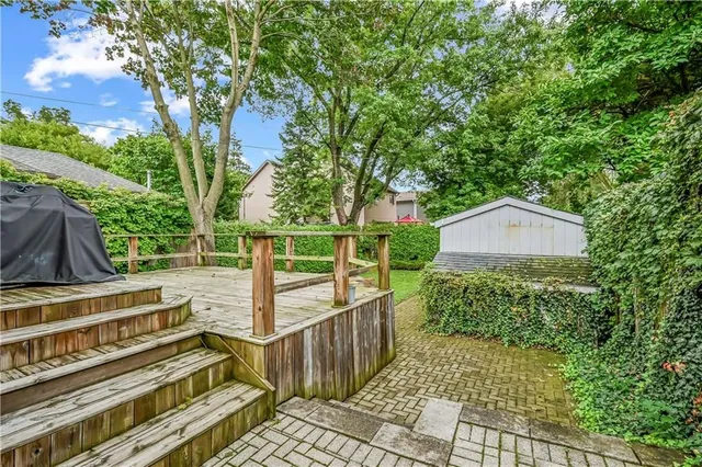 Additional property image - 2114 CAROLINE St