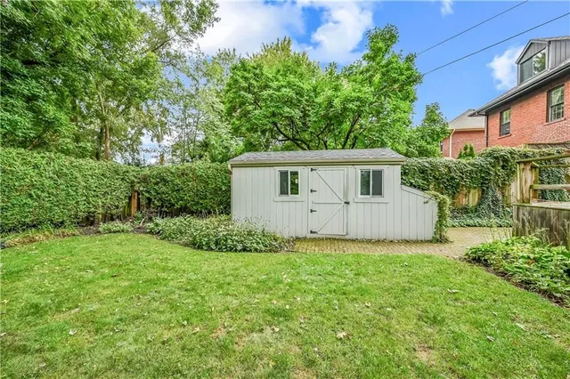 Additional property image - 2114 CAROLINE St
