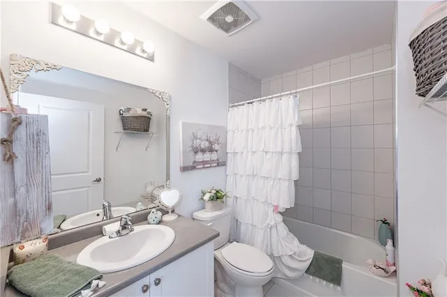 Additional property image - 81 ROBINSON St Unit 103