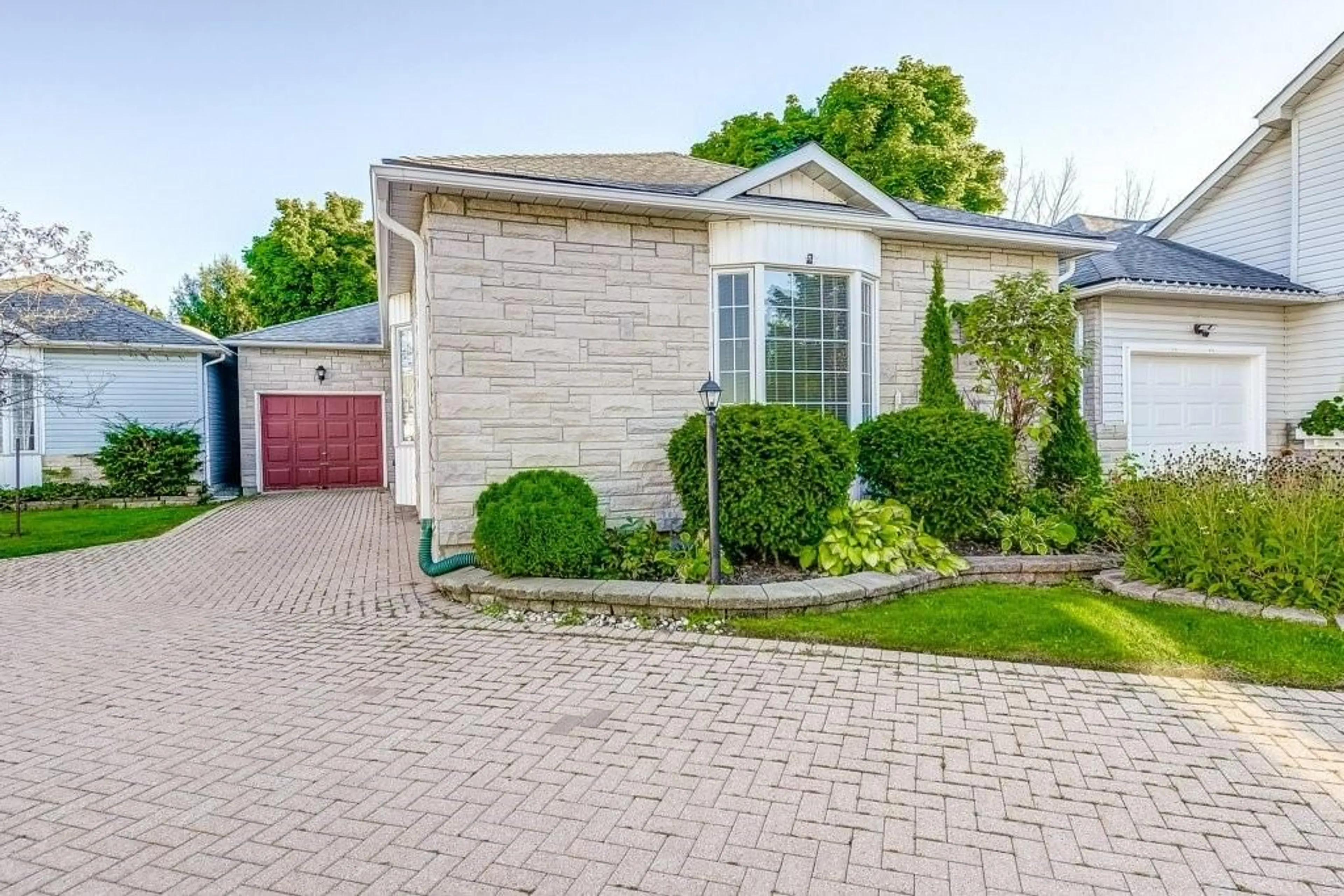 Frontside or backside of a home for 192 SILVERBIRCH Blvd, Mount Hope Ontario L0R 1W0