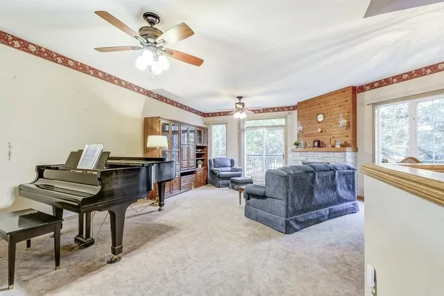 Additional property image - 192 SILVERBIRCH Blvd