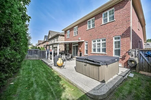 Additional image 3 of 38 BUTTERNUT GROVE Lane