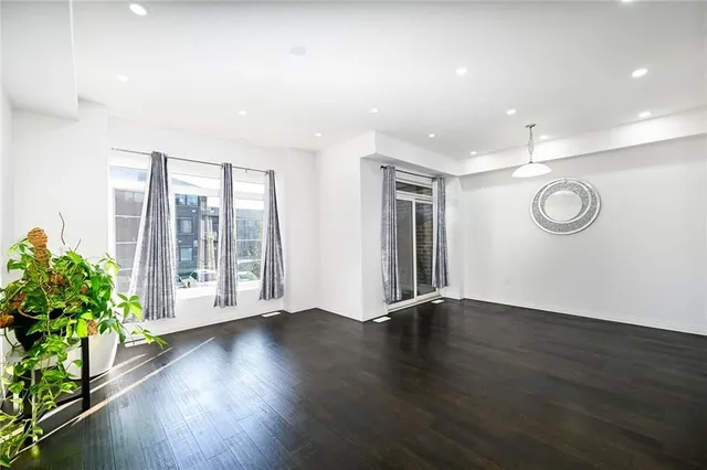 Additional property image - 30 TIMES SQUARE Blvd Unit 70