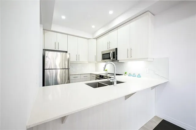 Additional property image - 30 TIMES SQUARE Blvd Unit 70