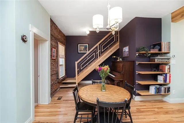 Additional property image - 205 WENTWORTH St