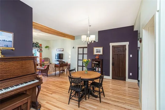 Additional property image - 205 WENTWORTH St